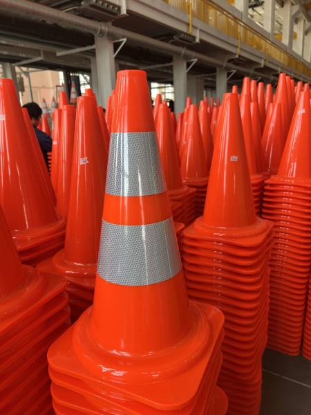 47cm Red Orange Heavy Duty Traffic Cones Traffic Control Cones For Parking Lot