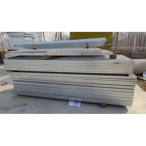 Antiskid Serrated steel Metal Grating Bearing Bar Pitch 30mm Corrosion Resistant
