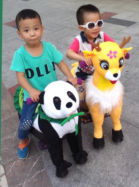 Factory mixed batch of children without musical slide Trojan horse wood mechanical horse