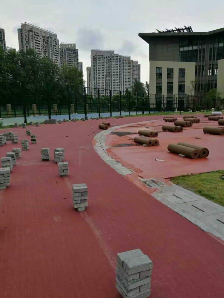 World Athletics Certified 13mm Prefabricated Running Track Professional Stadium Use Tartan Rubber Track