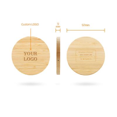 O carregador sem fio Desktop de bambu de madeira 10W do PWB acolchoa o logotipo personalizado