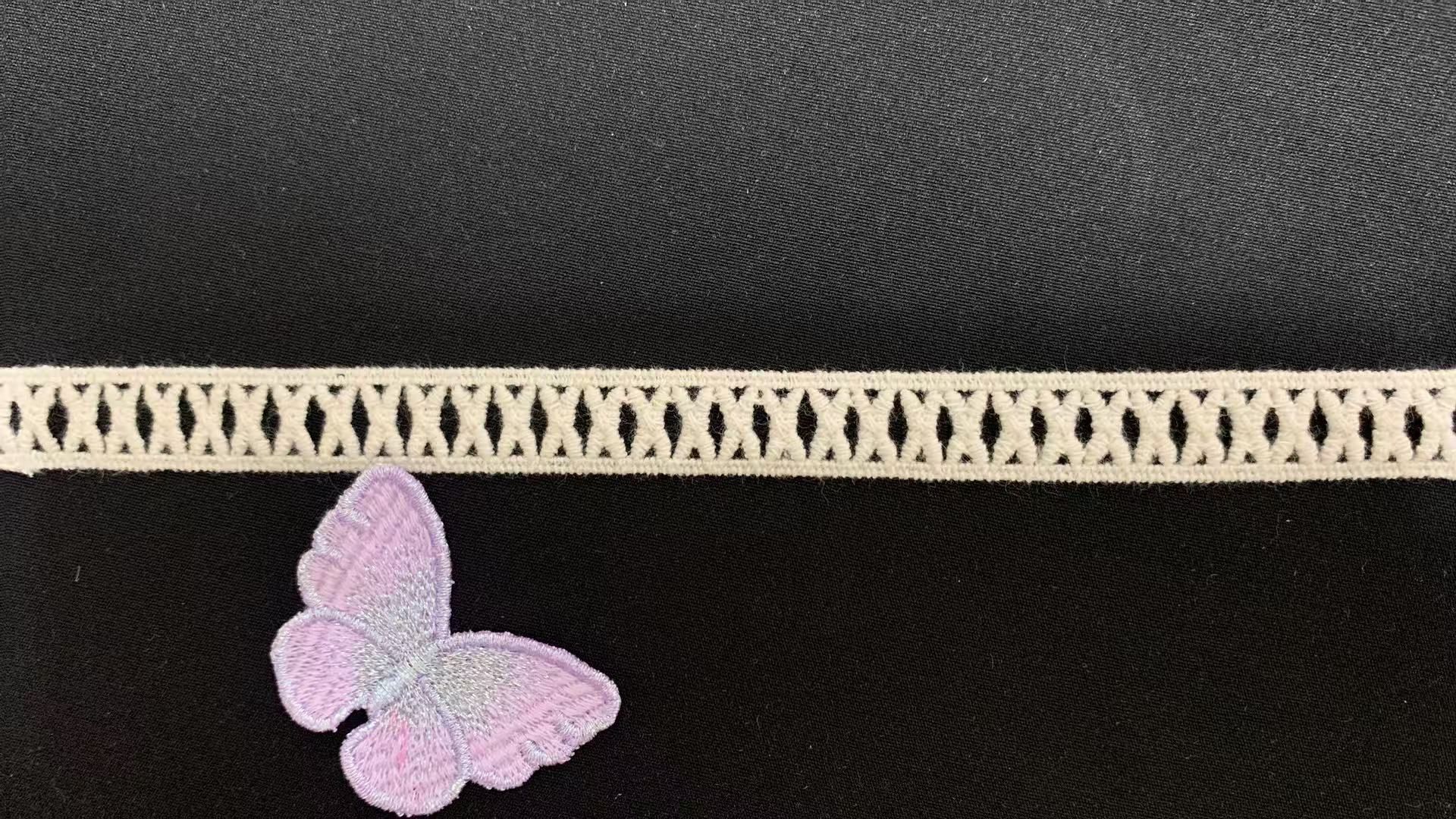 1.5cm Cotton Water Soluble Lace Trim with Neat Rhombus Hollow Design and Soft Cotton Material for Clothing and Home Textile