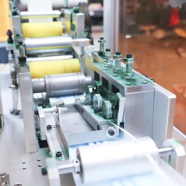 fully automatic high speed 3 ply disposable elastic fabric face mask making machine