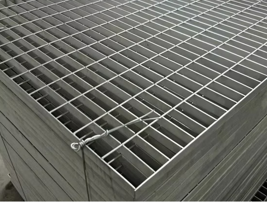 High Quality Galvanised Steel Grating Stainless Steel Carbon Steel Drain Trench Water Grate Covers for Industrial Flooring