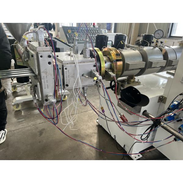 Outdoor PE/PP WPC Composite Floor Decking Extrusion Machine for WPC Decking and Plank