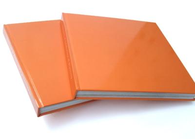 Aménagez l'impression en parc imprimée par coutume de livre de livres à couverture dure avec la stratification brillante pour des annonces