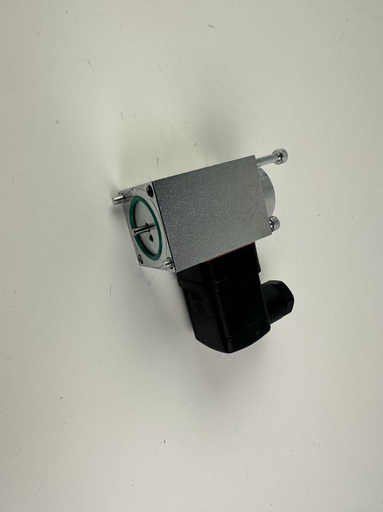 0009736183 Valve Linde Reach Stacker Parts