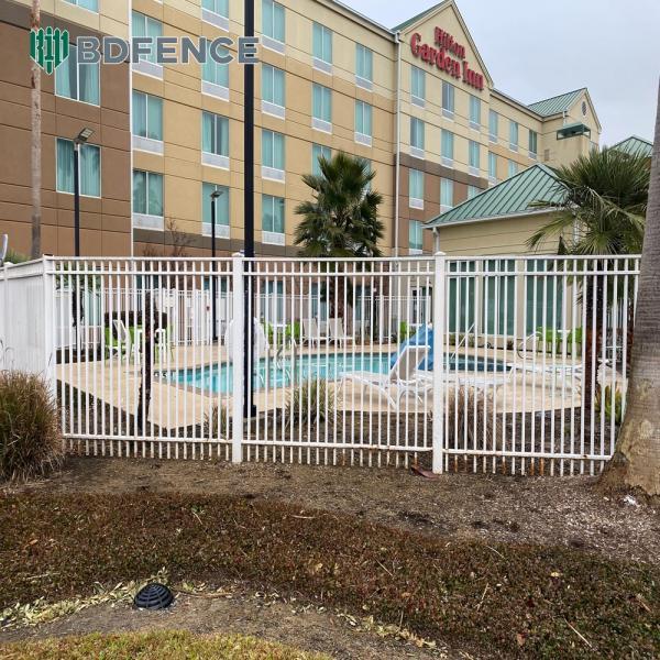 Anti-UV Projection Ready Tubular Steel Fence Display Surface
