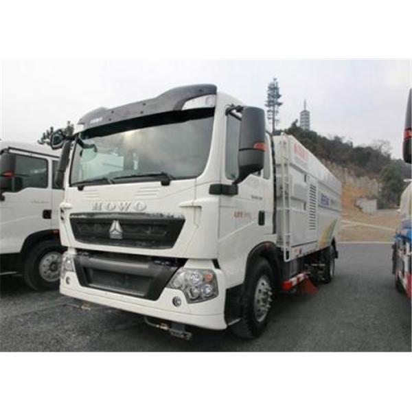 HOWO LHD 4000 L Dustbin Street Sweeper Truck , Road Cleaning Truck Wet Type / Dry Type