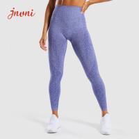 Haut pantalon de yoga de taille crac! crac! de bout de guêtres sans couture d'ascenseur avec des trous