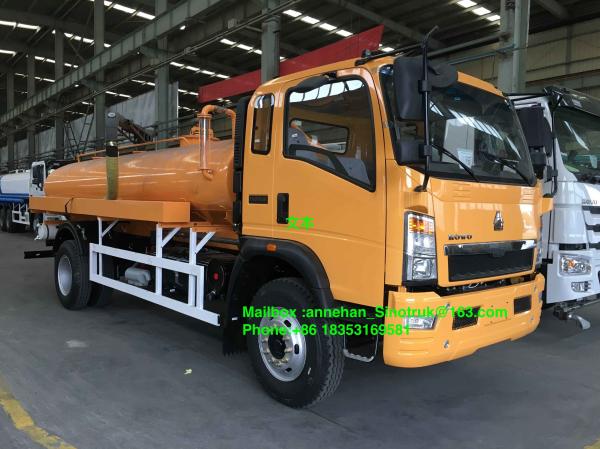 o caminhão da sução da água de esgoto 4-6m3 de Sinotruk 4x2 6 cansa-se com Euro3