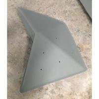 A escalada interna de Bouldering guarda o material da resina dos volumes da parede da rocha da fibra de vidro