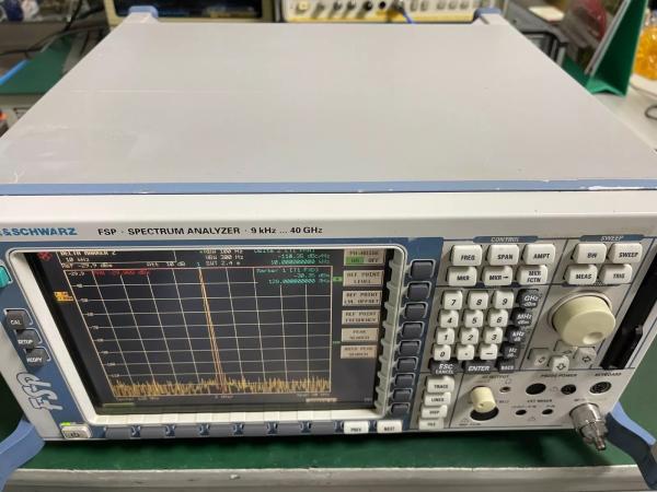 Analizador de espectro de alto rendimiento de 40 GHz Rohde & Schwarz R&S FSP40