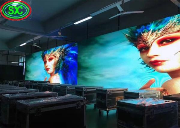 Exposição de diodo emissor de luz interna de alta resolução da cor completa de SMD P4
