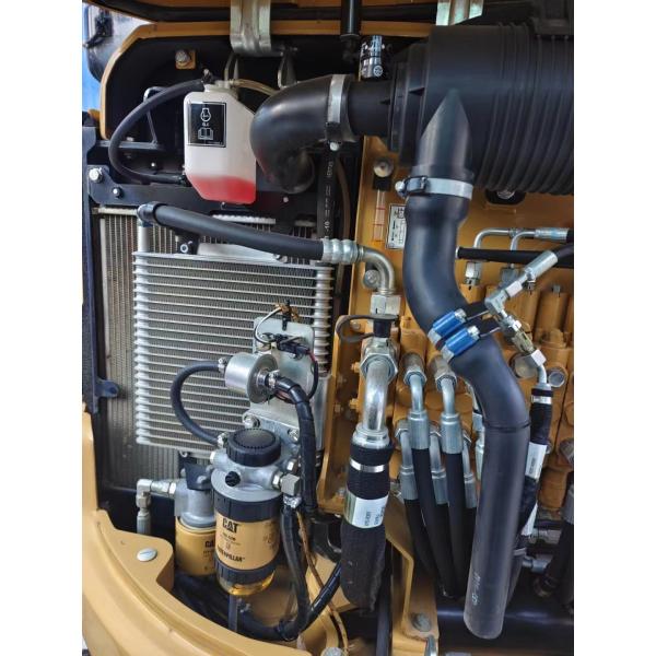 Совершенный малый экскаватор Использованный Cat303E Малый гусеничный экскаватор