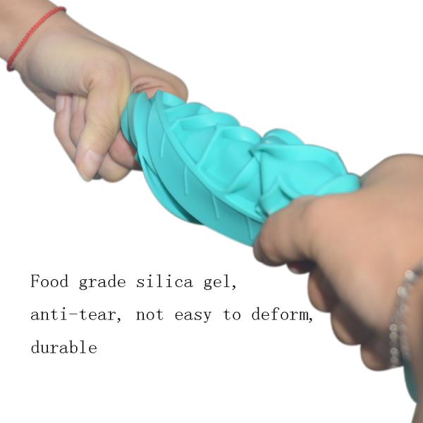 Soft Silicone Pet Supplies Customized Fish Shape Dogs Licking Plates OEM / ODM