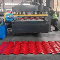 Rusia Diseño popular de techo de acero galvanizado Tejilla de fabricación de rollo máquina de moldeado
