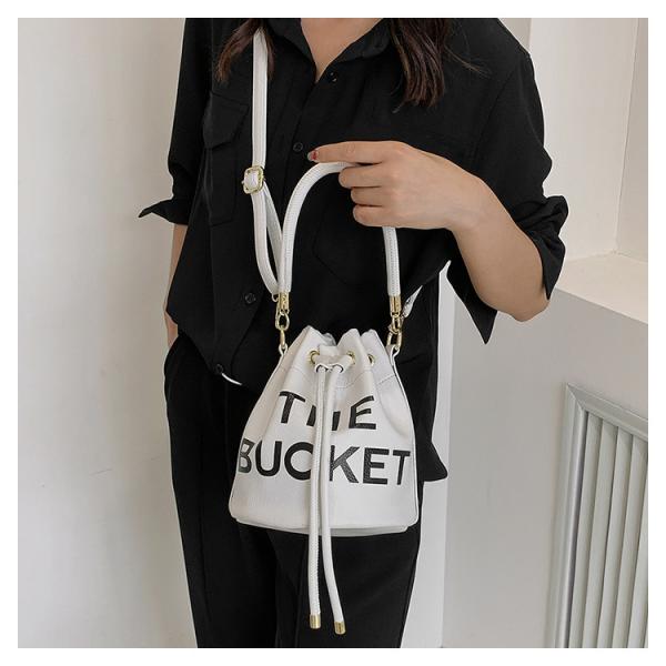 19cmX19cmX19cm Women Bolsas Para Mujer Designer Handbags Pu Ladies Purses All Seasons