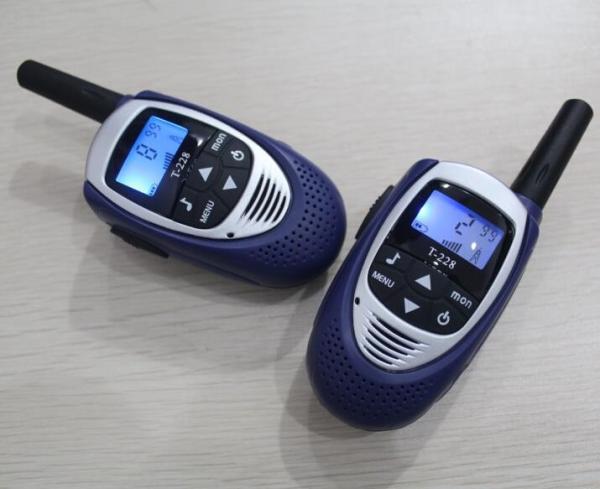 T228 mini portable radio kids walkie talkies