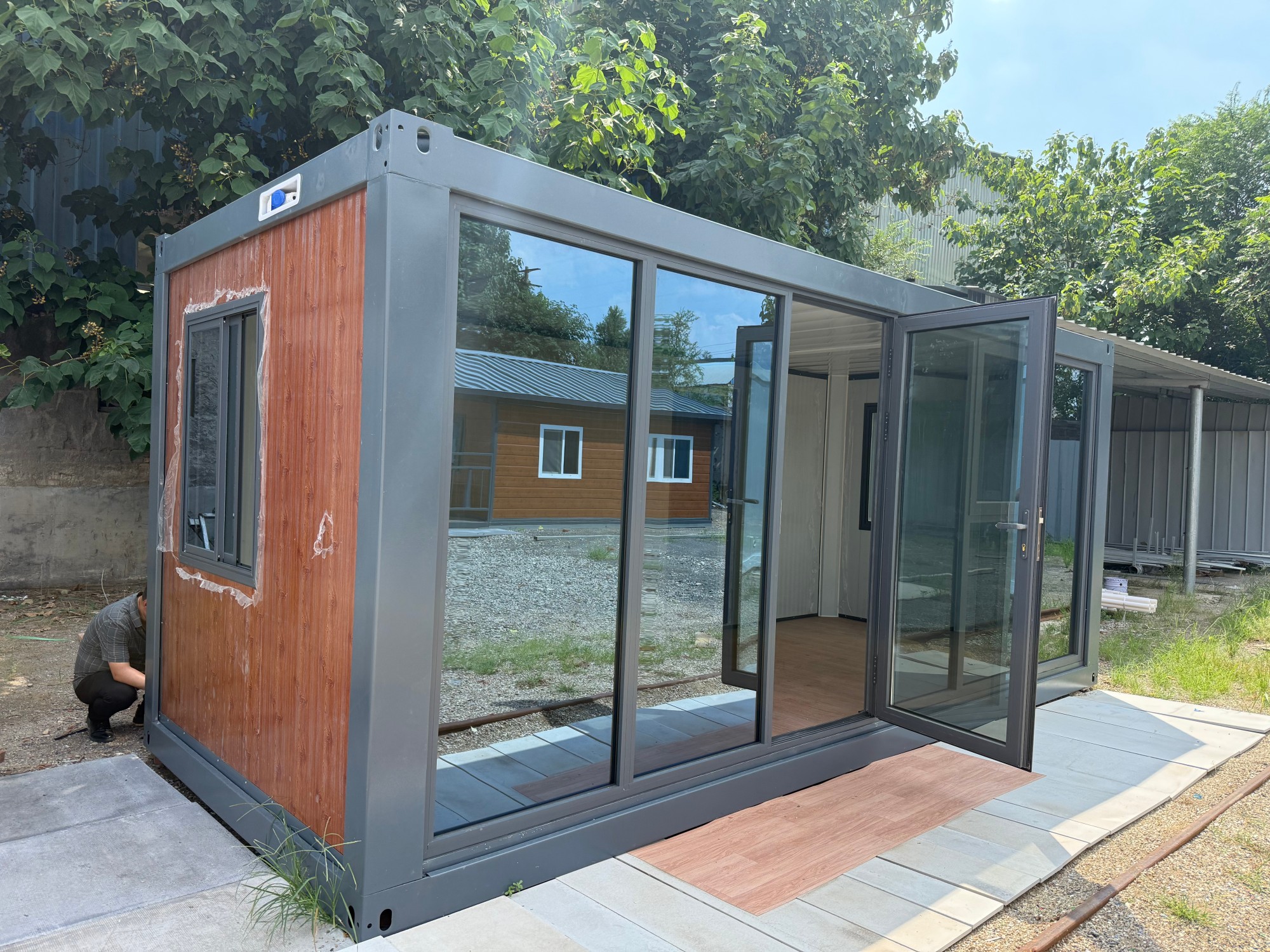 Manufactory Direct Luxury Tiny House Container Quick Assembly and Space Optimization for Workshops Multi-Functional Waterproof