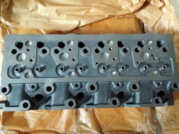 6204-13-1200 Komatsu Engine Cylinder Head Model 4d95s Material Casting
