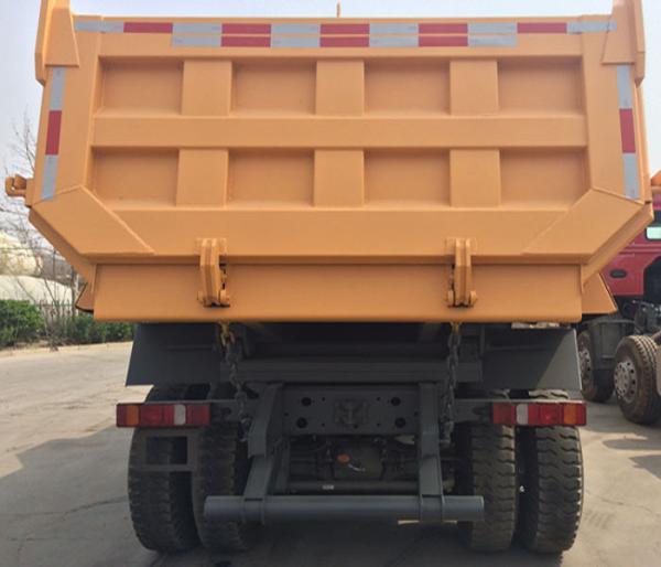Camião basculante SINOTRUK HOWO A7 371HP 6X4 25tons do caminhão basculante para o sector mineiro