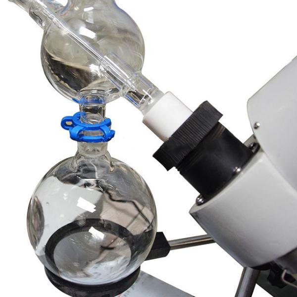 700*440*1005 mm Vacuum Essential Oil Distillation Rotary Evaporator with Long Service Life and Fast Distillation Speed
