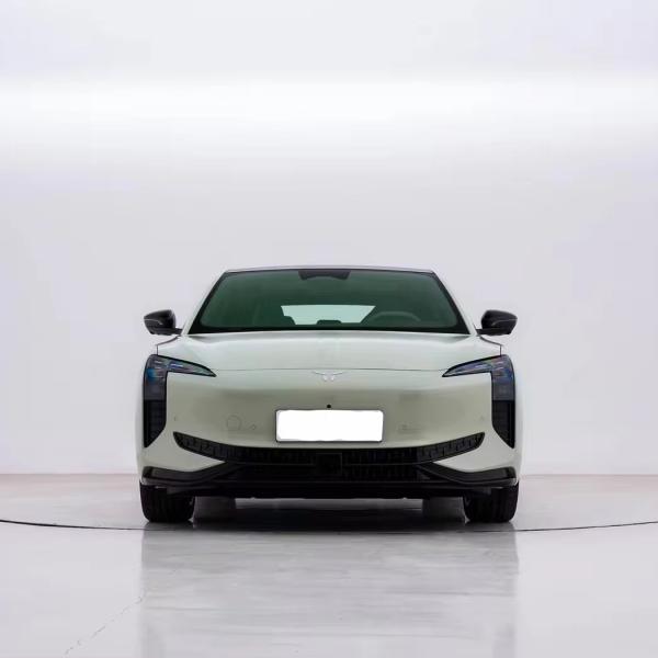 2024 Hongqi EH7 760 Pro Four-Wheel Drive Energy Vehicle with 4 Door 5 Seats Body Structure