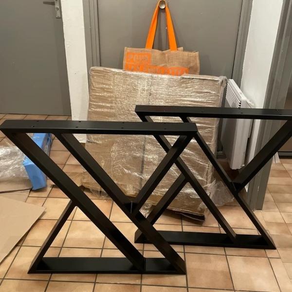0.9mm Thickness Triangle Table Legs For Modern Stylish Kitchen Outdoor Furniture