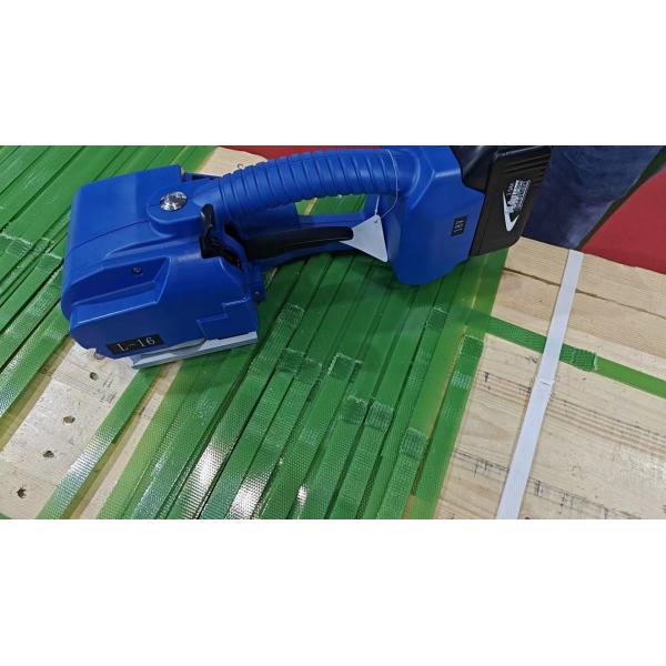 High tensile strength PET packaging belt, PET plastic steel packaging belt, good straightness, tension up to 1000KG