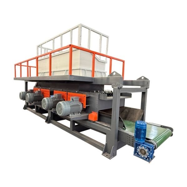 Electric Motor Wood Shaving Machine with Protective Covers and 200 to 4000kg/hour Capacity for Industrial Use