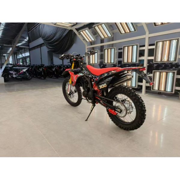 Air Cooled Chain Driven Street Legal Enduro Motorcycle 4 Stroke Off Road Enduro Bikes 300CC YAMAHA HONDA