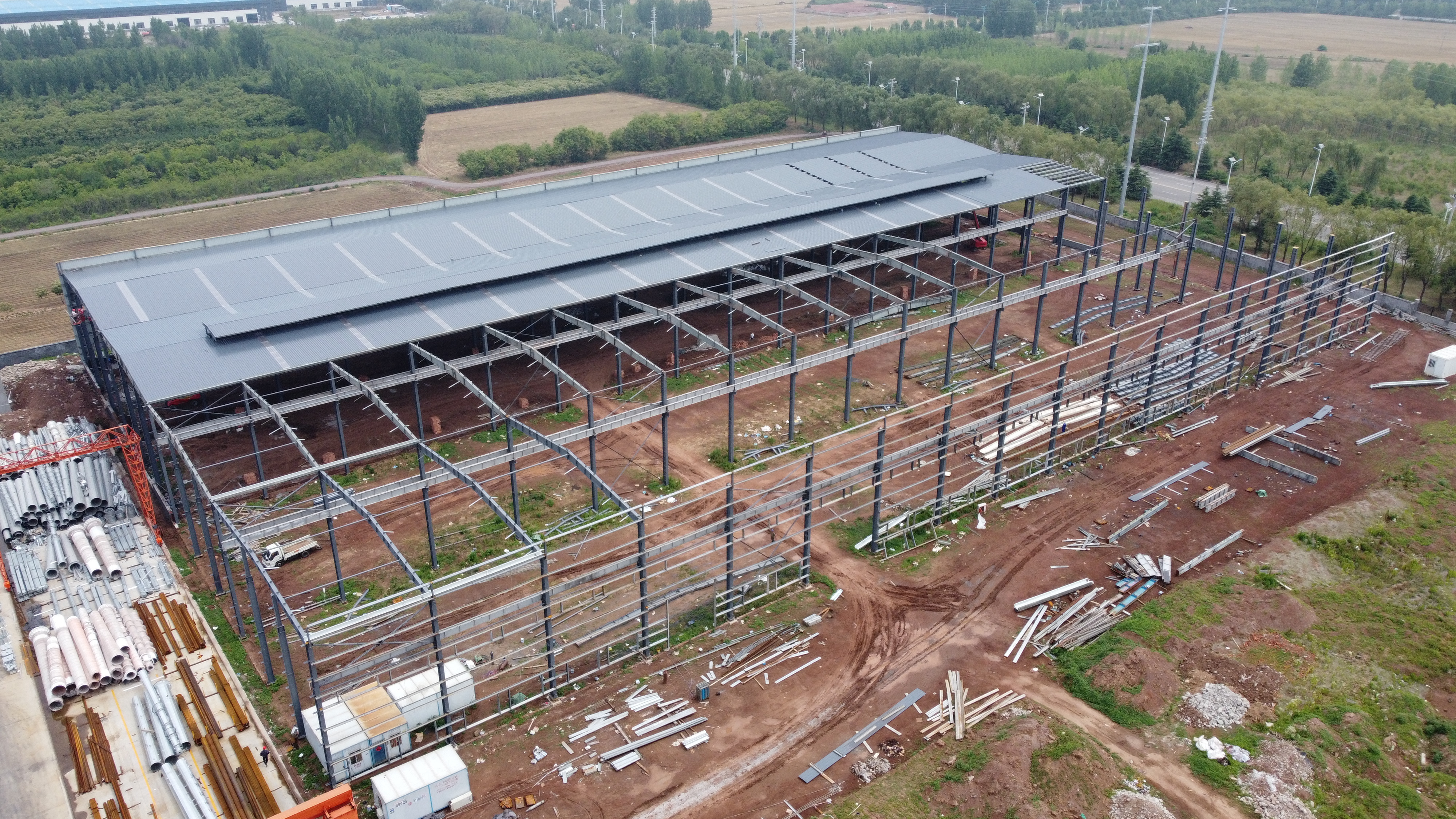 Pre-engineered Steel Structure Warehouse, with rigid frame, purlins, roof & wall cladding, anti-corrosion coating, customized size for storage & industrial use