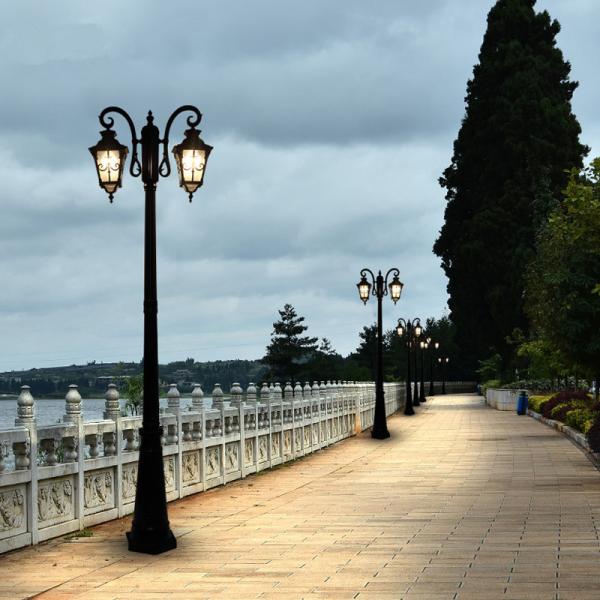 Twin Head Sand Cast Iron Lamp Post Decorative Street Lamp Post Pole