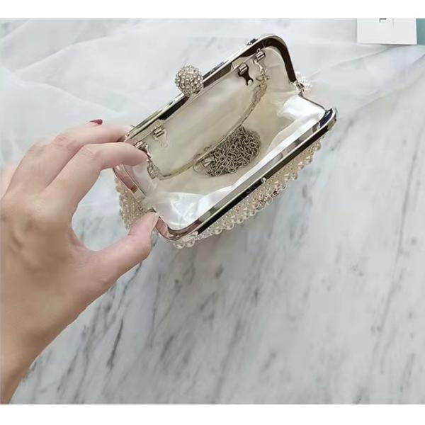 White Shell Shape Pearl Hand Bags Hand Woven For Women 22cm length 18cm height