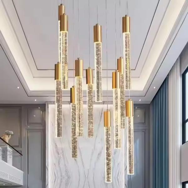 3200-6500K Température de couleur Lumière suspendue dorée acrylique pour l'escalier de l'hôtel
