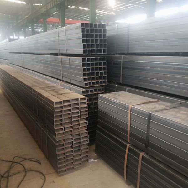 S355JR Carbon Steel Seamless Square Tube with Black Surface Treatment in 30*30-500*500 Sizes