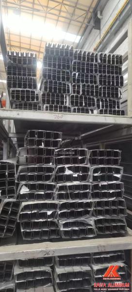 Gold Anodizing Aluminum Windows Door Extrusion Profiles 1.3mm Thickness