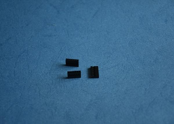 Single row 2.0mm pitch Dupont wire-to- board connector with gold-flash crimp terminals