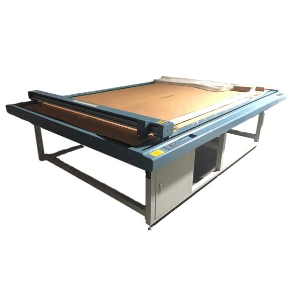 Flatbed Cutter Plotter with 150*120cm Cutting Area 800 rpm Speed and 1200mm/s Cutting Speed for Paper and Kraft Cutting