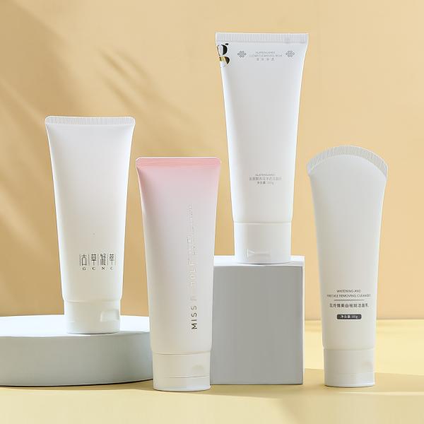 Tubes cosmétiques en plastique biodégradable pour les soins de la peau avec flip-top