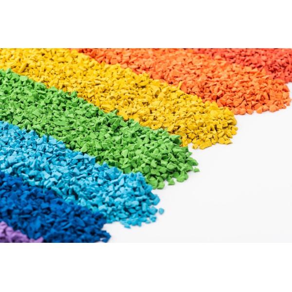 Удлинение ≥ 100% EPDM Гумовая гранула Плотность 1,4-1,6 Г/см3 Твердость 60-70 берег А