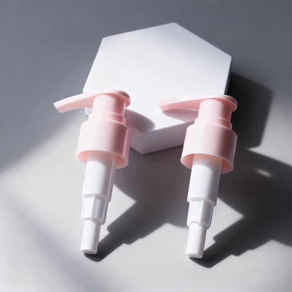 Pompe à lotion à vis colorée 24/410, dosage 2,0 CC, matériau plastique PP, compatible avec les bouteilles en PET