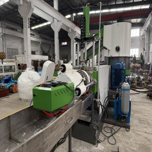 500Kg/H Capacity Plastic PE Film water ring Granulation Production Line With Pelletizer