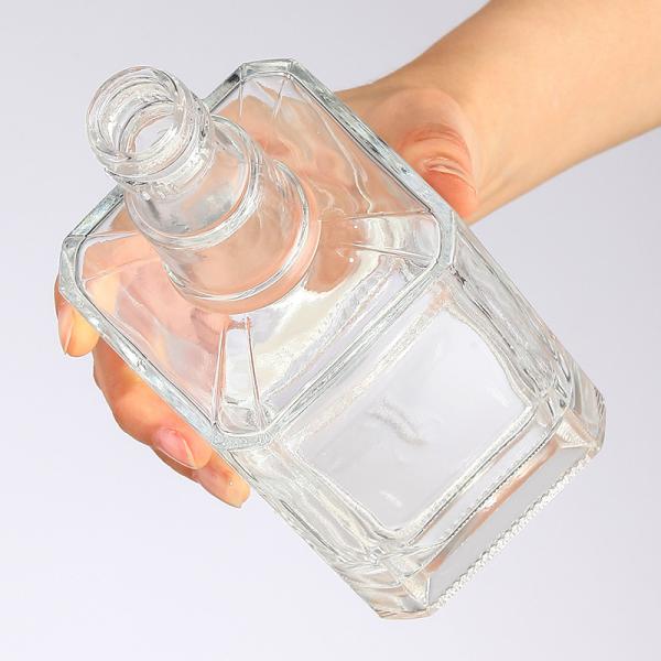 Hot Stamping 500ml 750ml Cube Vodka Alcohol Spirits Liquor Whisky Wine Glass Bottle