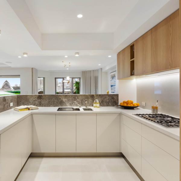 Popular White Simple Style Kitchen Cabinet Design Wholesale Modular Kitchen Cabinet