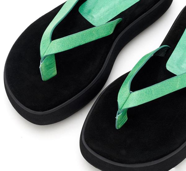 Customized BSCI Womens Thick Sole Slippers EVA Shoes With Rubber Bottoms