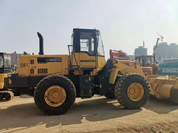 WA 320-3 Komastu Used Wheel Loaders Used Payloader Comfortable Driving