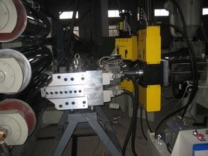 Деревянная пластиковая составная/пластиковая линия штранг-прессования доски, толщина 6мм- 25мм