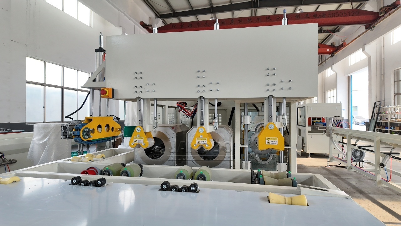 U R Rectangle Square Shape Automatic Plastic UPVC PVC PP Pipe Belling Machine PVC Pipe Tube Expanding Socketing Machine Socket Making Machine